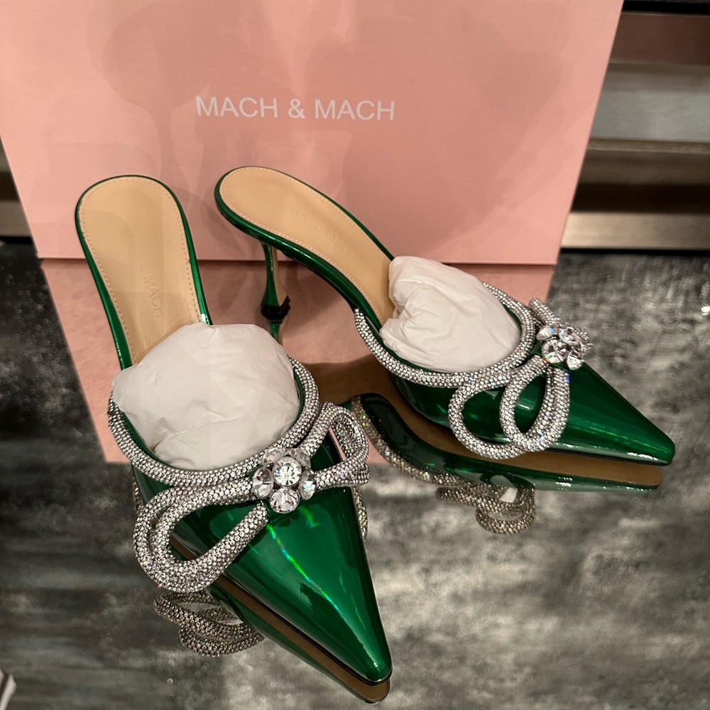 Mach & mach double bow mules